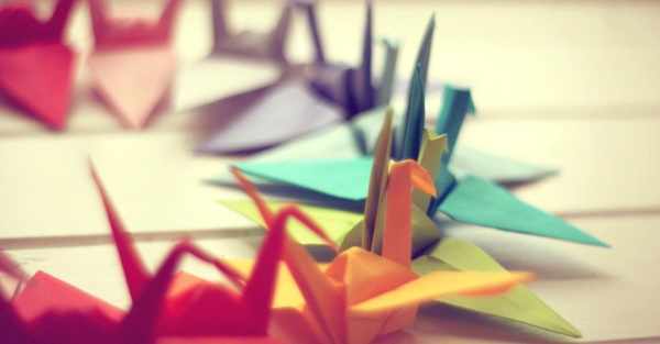 Как сделать бумажного журавлика из бумаги оригами