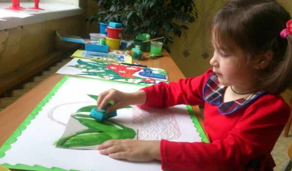 Ландыш рисунок для детей карандашом, красками поэтапно