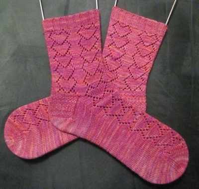 Вязание спицами, ажурные узоры. Схемы с описанием: круговое, кофты, шарфы, носки. Образцы для начинающих