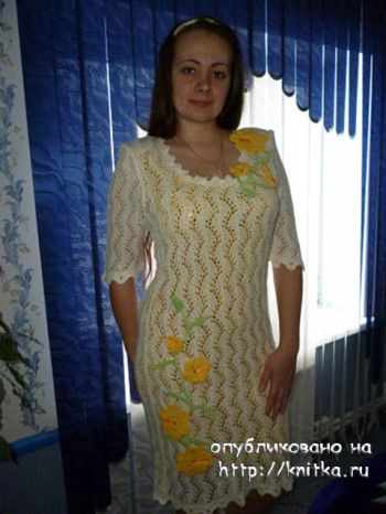 фото вязаного спицами платья