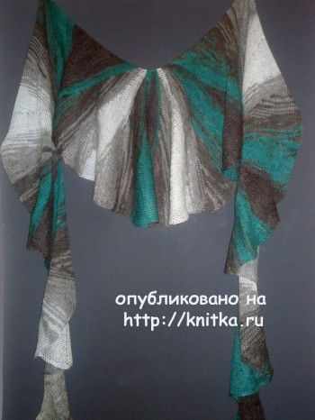 Веерообразная шаль спицами - работа Лилии
