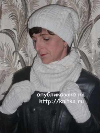 Шапочка, снуд и варежки спицами. Работы Марины Ефименко. Вязание спицами.