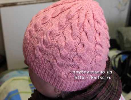 фото вязаной спицами шапки