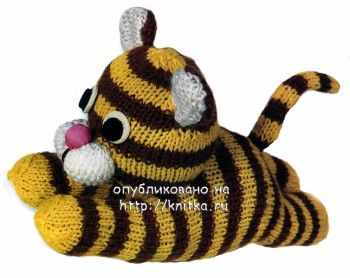 фото вязаной игрушки тигра
