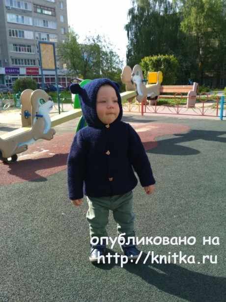 Детская кофта с ушками на пуговицах. Работа Надежды Поповой вязание и схемы вязания