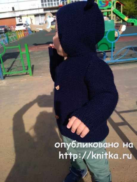 Детская кофта с ушками на пуговицах. Работа Надежды Поповой вязание и схемы вязания