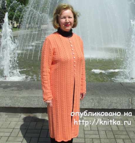 Кардиган ажурный связан вручную спицами Кардиган ажурный связан вручную спицами