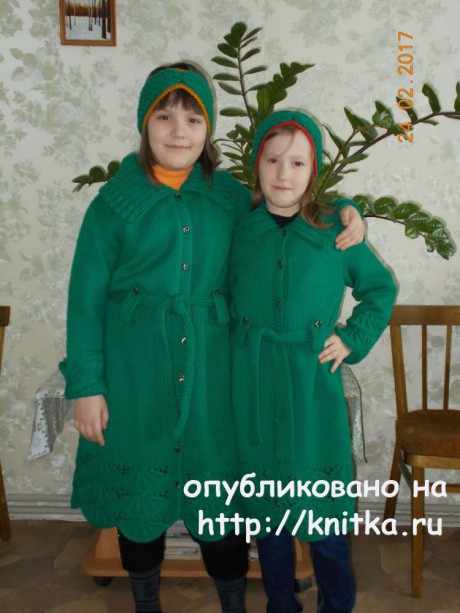 Кардиган для девочки спицами. Работа Валентины Кирсановой вязание и схемы вязания