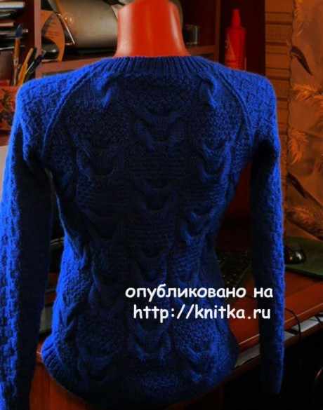 Синий джемпер спицами. Работа Марины Ефименко вязание и схемы вязания
