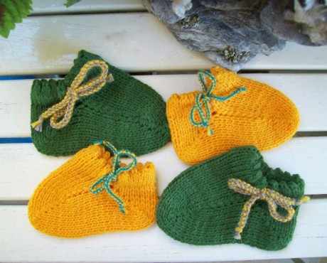 Тапочки Монпансье для малышей спицами вязание и схемы вязания