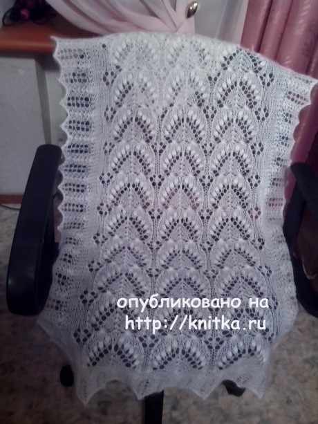 Вязаная спицами шаль. Работа Ивановой Светланы вязание и схемы вязания