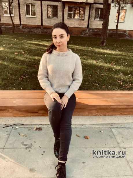Женский джемпер спицами Сладкая вата вязание и схемы вязания