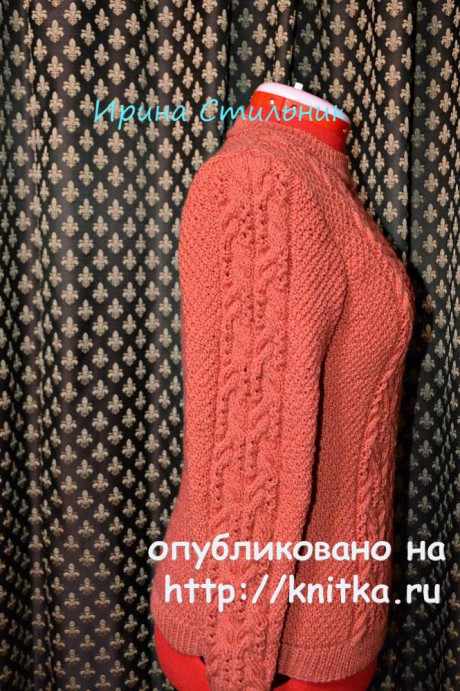 Женский свитер спицами. Работа Ирины Стильник вязание и схемы вязания