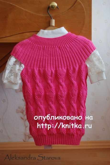 фото безрукавки для девочки спицами