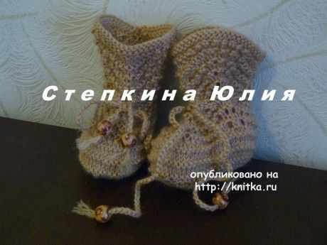 вязаные спицами пинетки