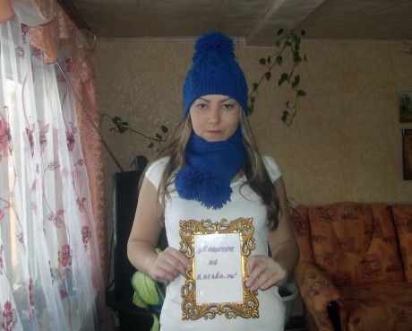шапка и шарф, связанные спицами шапка и шарф, связанные спицами