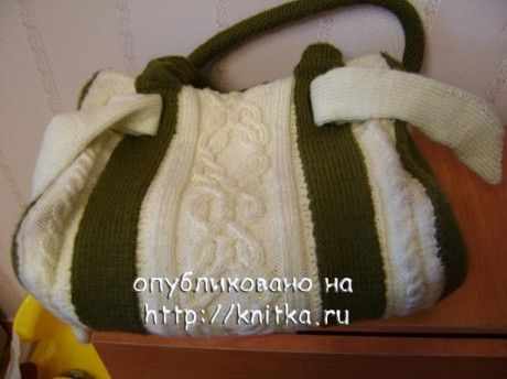 сумка с аранами, связанная спицами сумка с аранами, связанная спицами