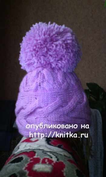 Вязаные спицами шапочки - работы Натальи